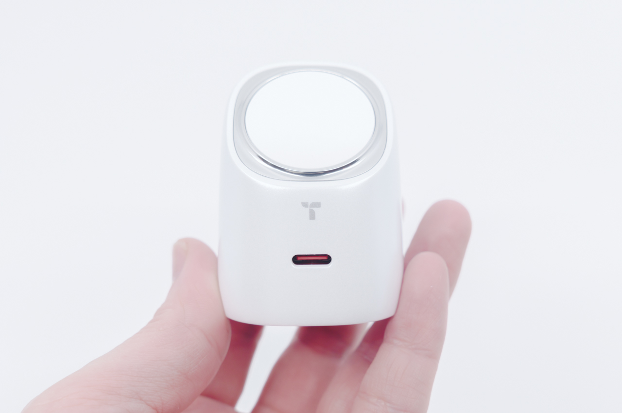 TORRAS Flasheye マルチ充電器とは