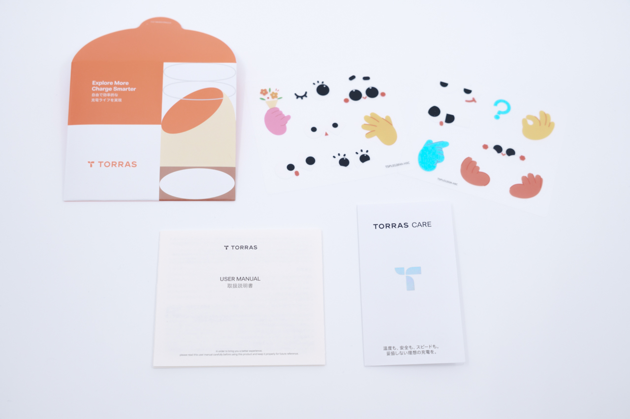 TORRAS Flasheye マルチ充電器のパッケージ内容
