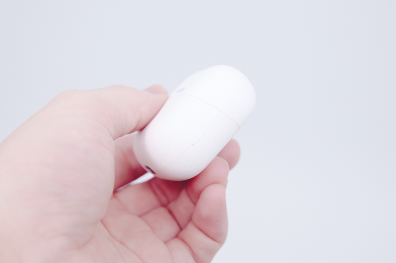 充電ケース側面