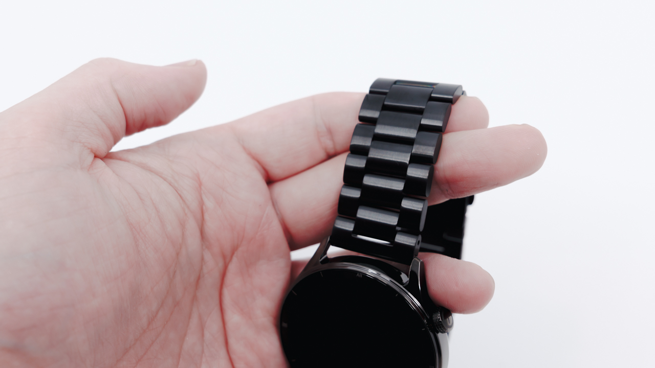 ステンレスバンドの質感は上々