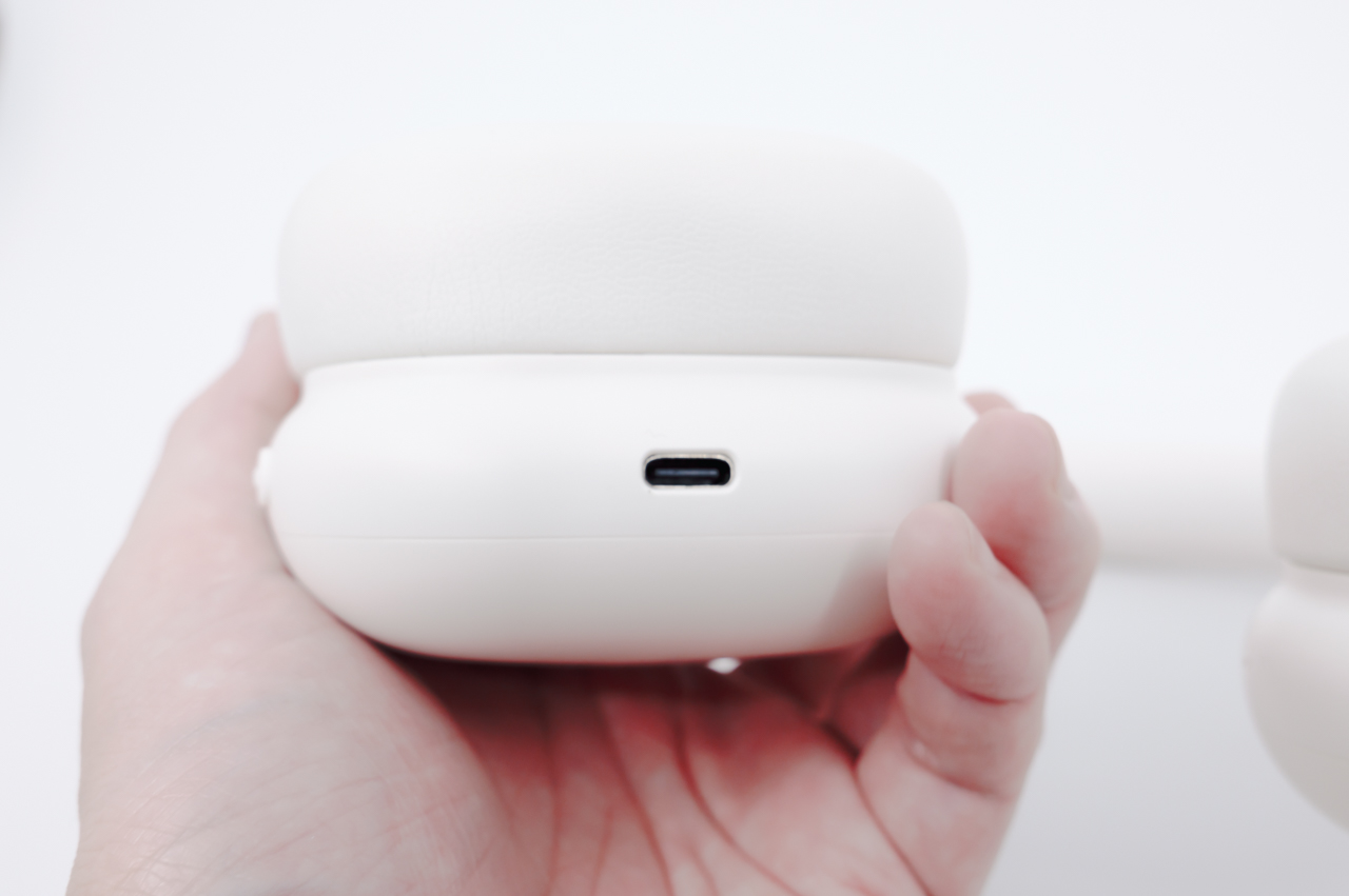 L側のUSB-C