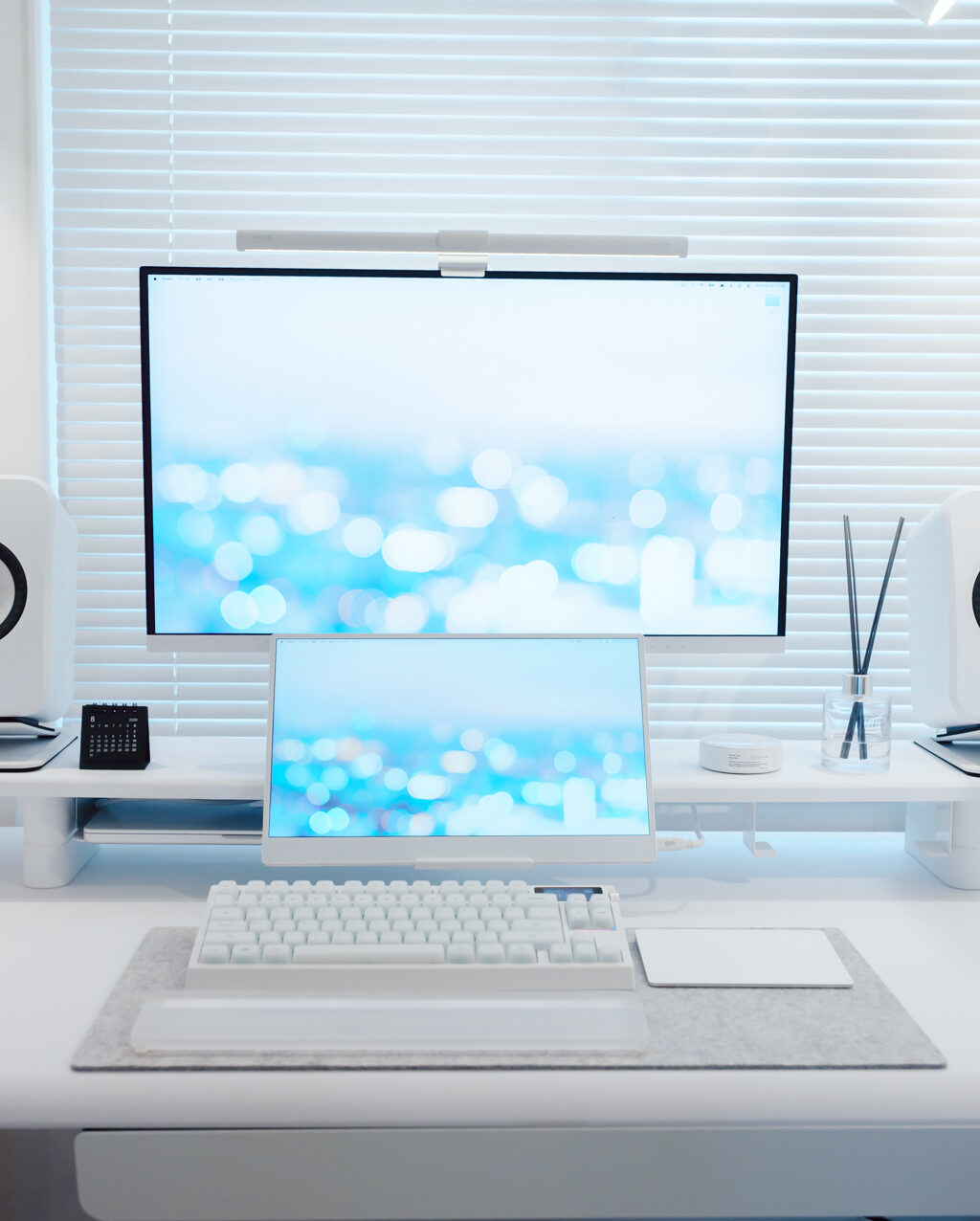 COFO Desk Studio レビュー／マグネットとレール、両方使える電動昇降デスク