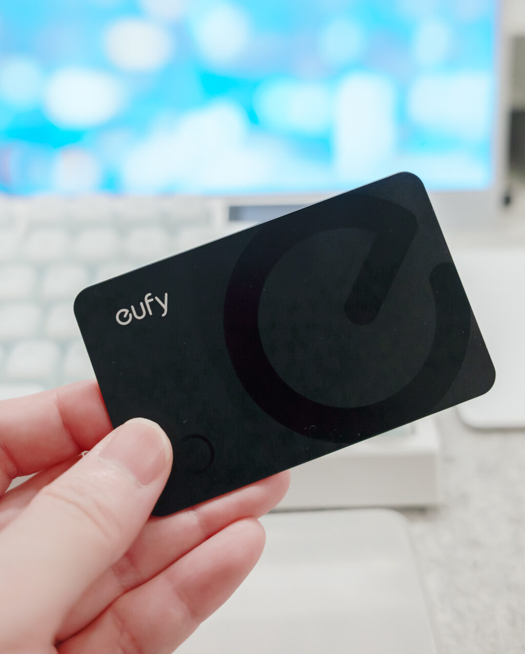 Eufy SmartTrack Card E40 レビュー／1.7mmの薄さとワイヤレス充電を両立した一枚