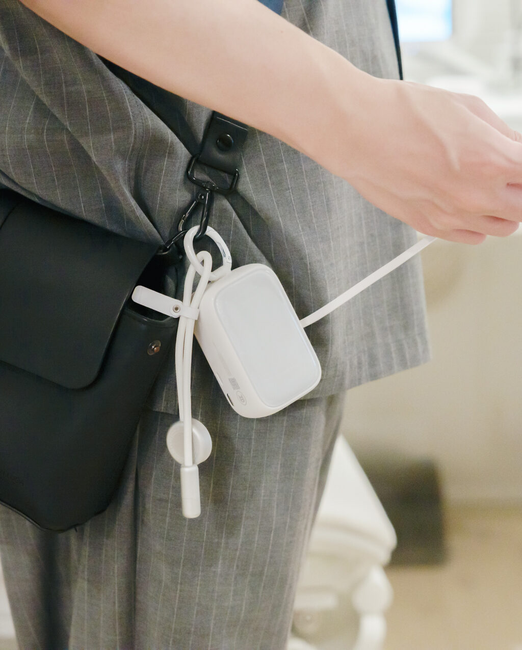 TORRAS FlexLine PearlGo レビュー／カラビナ×巻き取りケーブルで持ち運びが変わるモバイルバッテリー