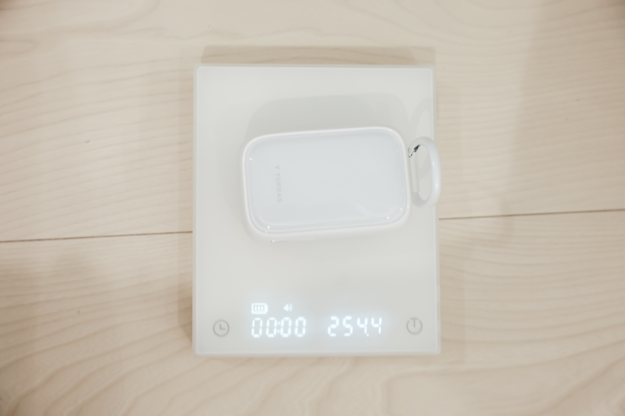 重量は実測で254.4g