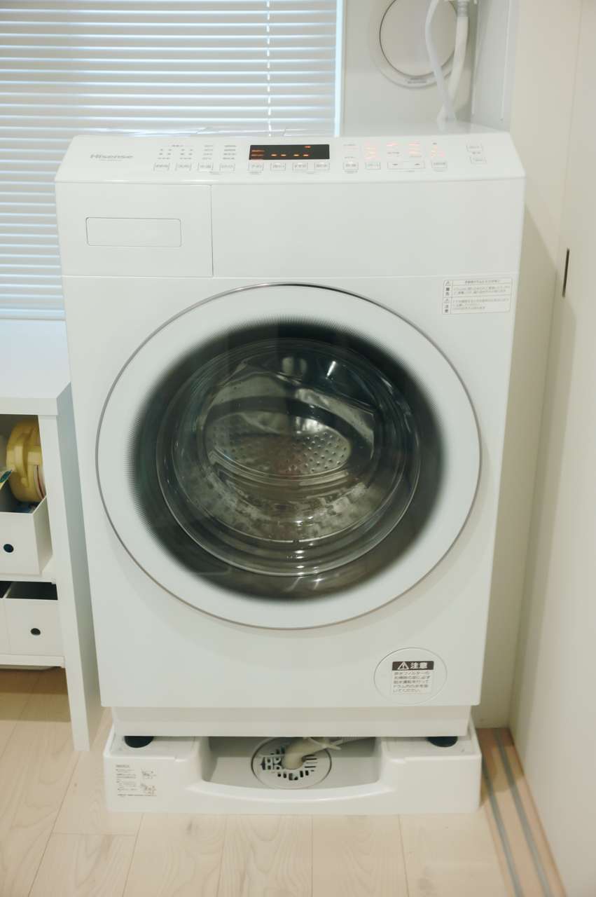 ハイセンス HWF-D120XL-Wを正面から見た様子