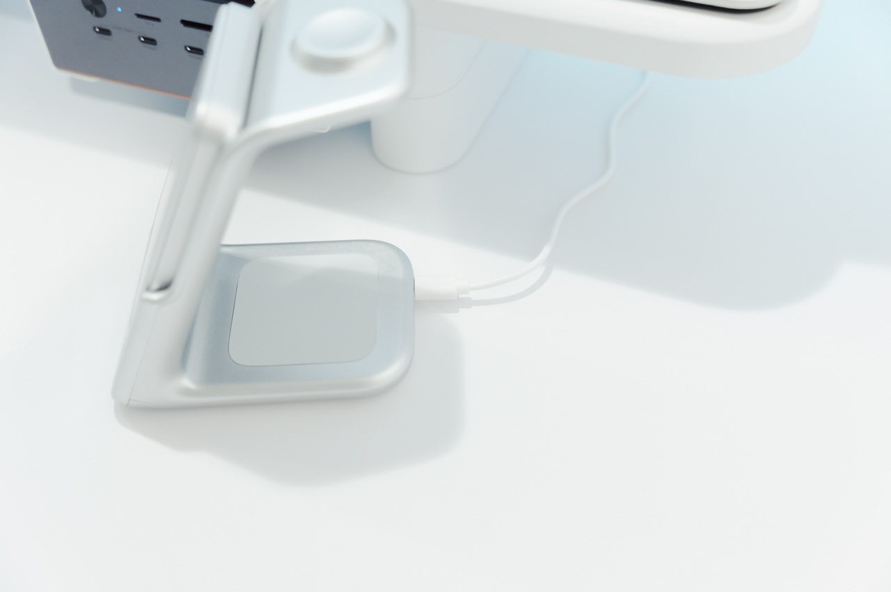 USBケーブル1本で接続可能